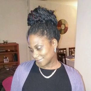 Meet your Posher, Nikea